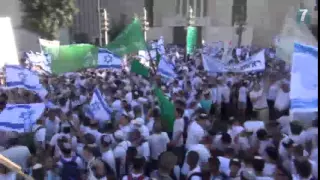 Jerusalem Day dancing @ Downtown Jerusalem