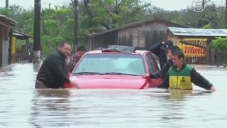 Десятки тысяч бразильцев эвакуируются из-за ливней (новости)