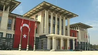 Turkish president Erdogan unveils his new palace of a thousand rooms