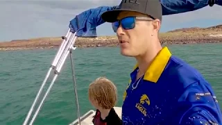 WE FOUND LUNCH!! searching for crays around the Dampier Islands