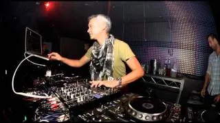 Satoshi Tomiie   Live set SMASH Club Mago, Japan   09 11 2013