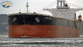 GIANT SHIPS pass the BOSPHORUS - ISTANBUL STRAIT Shipspotting December 2021 - 4K