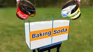 Experiment: Baking Soda vs Coca Cola & Vinegar vs Baking Soda