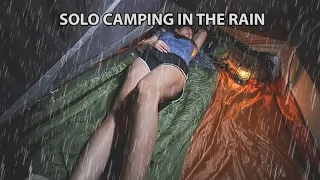 SOLO OVERNIGHT CAMPING IN RAIN - RELAXING ALONE ON TENT - camping di hutan belantara #rain #asmr