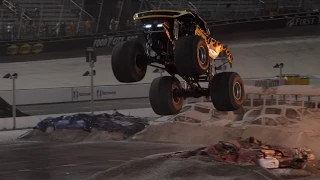 Bigfoot 18 Freestyle | Thompson Metal Monster Truck Madness | Bristol Motor Speedway | 2015