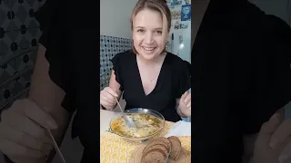 МУКБАНГ 😄 ЩАВЕЛЕВЫЙ СУП #едаялюблютебя #asmr #funny #mukbang #мукбанг #eatingshow #food #болталка