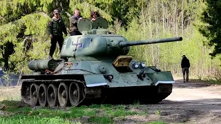 T34 - Pure engine sound. V12 diesel motor,enjoy!