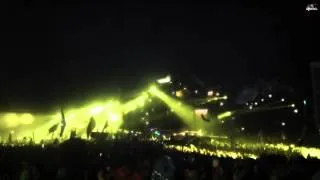 Skrillex Live at Tomorrow World Main Stage [Full Set HD]