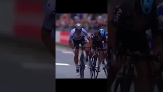 Sûrement le plus beau sprint de l’histoire du cyclisme ...