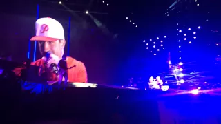 Sam Hunt with Taylor Swift "Take Your Time". Chicago 7/19/15