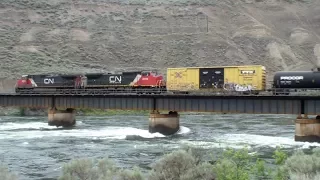 CN Canadian National Freight Train Crosses Thompson River ~ Ashcroft BC ~ Friendly Crew !