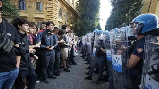Corteo pro-Palestina a Roma, tensione e scontri studenti-polizia