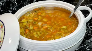 UNE BONNE SOUPE DE LÉGUMES POUR FAIRE LE PLEIN D’ÉNERGIE 💪🏻🍲 Deli Cuisine