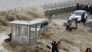 A DRONE HAS CAPTURED THIS HORRIFIC TSUNAMI IN CHINA! | Tsunami, China, Natural Disasters