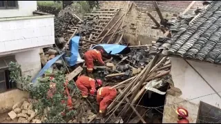 Continuous Heavy Rain Cause Flooding in China, Croplands Damaged and Locals Trapped