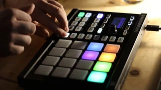 Beat making MASCHINE Mikro MK2