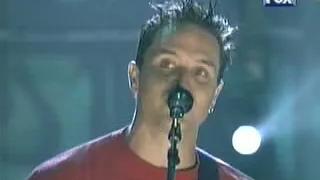 Blink 182 - What's my age again  live @  Teen Choice Awards