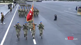 Türk Komandoları kardeş topraklarda beraber Mehter Marşı söyledi!