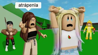 TODOS QUIEREN ATRAPAR A LYNA EN BROOKHAVEN ROBLOX !!