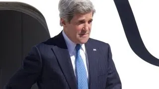 John Kerry arrives in Russia for talks with Vladimir Putin