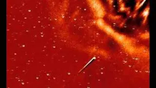El cometa Lovejoy (C/2011 W3) siendo evaporado mientras se acerca al Sol.