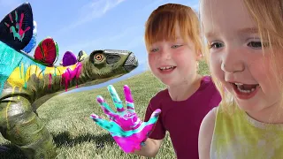 PAiNTiNG PET DiNOSAURS! Dino Training School with Dad is open for Learning! Adley and Niko get an A+