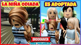 LA NIÑA ODIADA ES ADOPTADA💔Brookhaven Roblox Mini Pelicula (Historias en español con Voces)