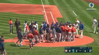 Mariners Astros Benches Clear (Tamely) After Pitcher and Batter Try For Pitch Clock Advantage