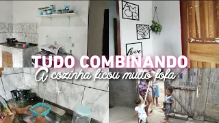 ARRUMEI TUDO E A COZINHA FICOU MUITO FOFA | TUDO COMBINANDO