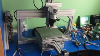 HomeMade CNC 😎