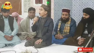 Mujh Khata Kar Sa Insan Madine Main Rahe by Muzammil Naseer