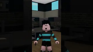 When your mom borrows your phone (Roblox Meme) #shorts