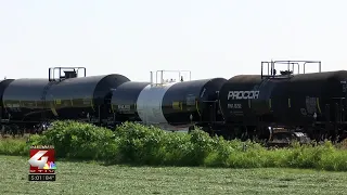 No injuries being reported after accident causes train derailment south of Dakota City, NE