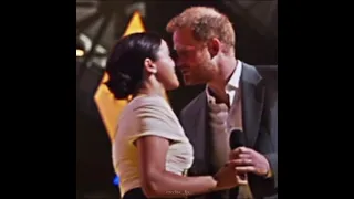 Absolutely love this sweet couple #short #princeharry #meghanmarkle #kissing #sweetmoment #ukroyal