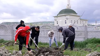 В Акмесджите высадили 80 деревьев к 80-ой годовщине депортации