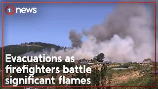 Fire blazes across Christchurch's Port Hills | 1News