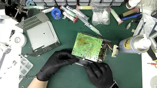 Cleaning and repairing the case of a Macintosh Centris 650