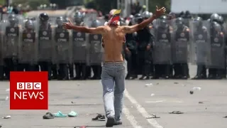 Venezuela crisis: Defectors fear for families - BBC News