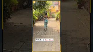 #MalaikaArora Spotted Outside #Yoga Class In #Bandra - 5 Dariya News