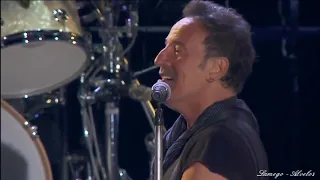 BRUCE SPRINGSTEEN - DANCING IN THE DARK // THE BOSS HQ