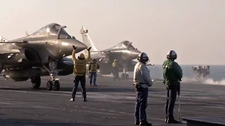 EXCLUSIF - à bord du Charles-de-Gaulle, en mission contre l’EI