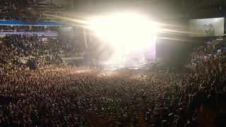 Billie Eilish - Bad Guy Live Concert End In Moscow (fragment)