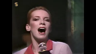 Eurythmics- Sweet Dreams Are Made Of This (Generation 80) (1982) (HD)