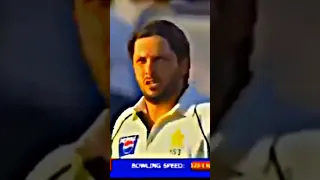 Shahid Afridi fast bowling|lala fast bowler