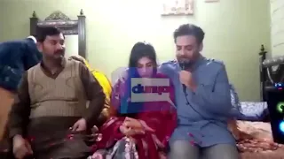 Aamir Liaquat Hussain With Third Wife Syeda Dania Shah | Singing after marriage