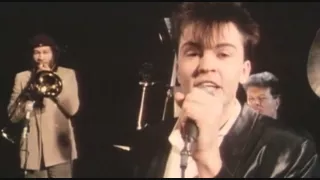 Paul Young   Love Of The Common People 1983