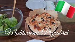 Pizzabrot gefüllt mit Oliven und Feta Käse/Mediterranes Rezept/So lecker 😋