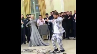 Рамзан Кадыров танцует со своей дочкой Айшат  NEW 2017