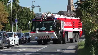 Einsatzfahrt des Großflughafenlöschfahrzeuges der Flughafen Feuerwehr Nürnberg in Erlangen!