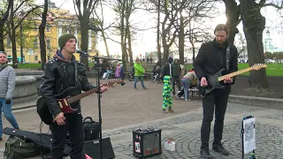 Группа  ,,Sтанет Lегче ,, Санкт-Петербург. Стрит  концерт у Эрмитажа. 🎸🤘 (04.05.24)